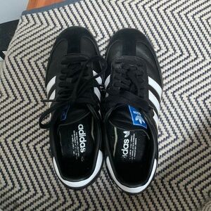 ADIDAS SAMBAS